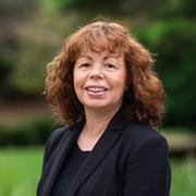 Elspeth Frew | About | La Trobe University