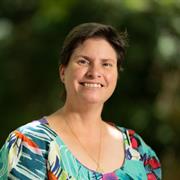 Julie Reis | About | La Trobe University